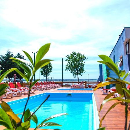 Voila Mamaia Hotel Ngoại thất bức ảnh