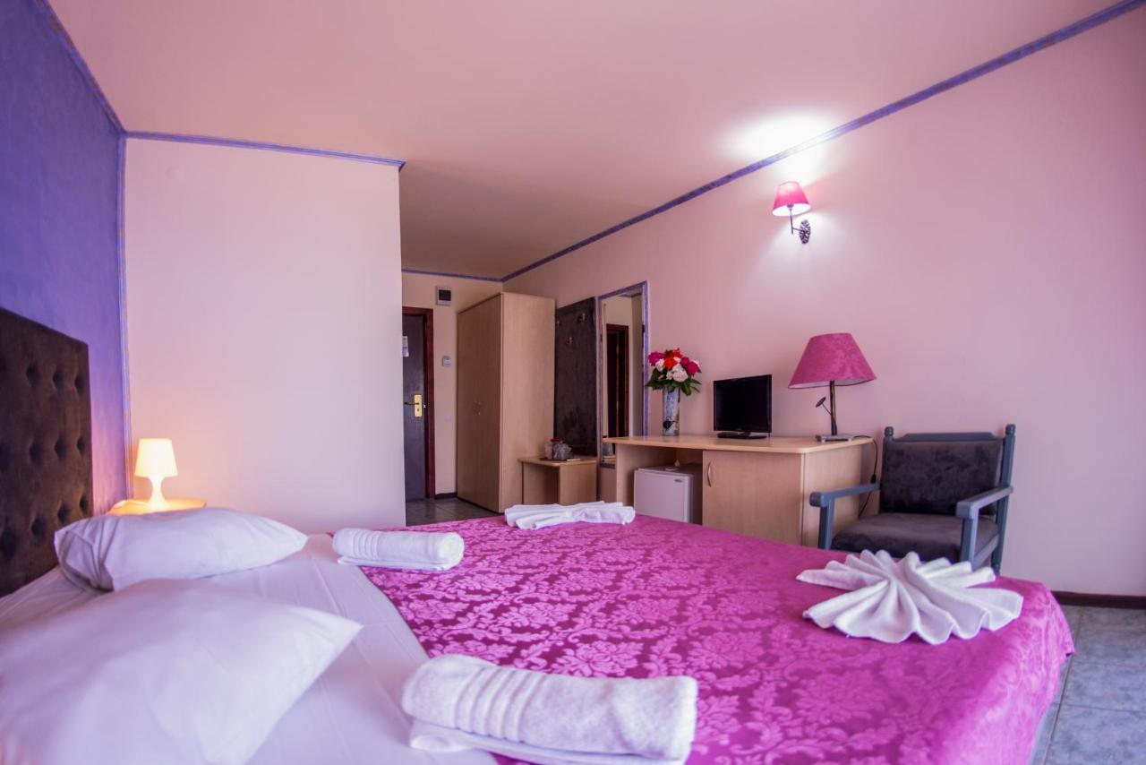 Voila Mamaia Hotel Ngoại thất bức ảnh