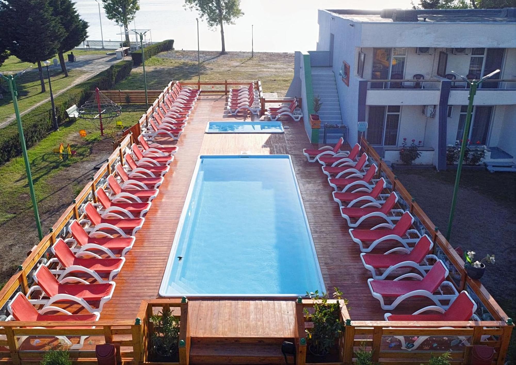 Voila Mamaia Hotel Ngoại thất bức ảnh