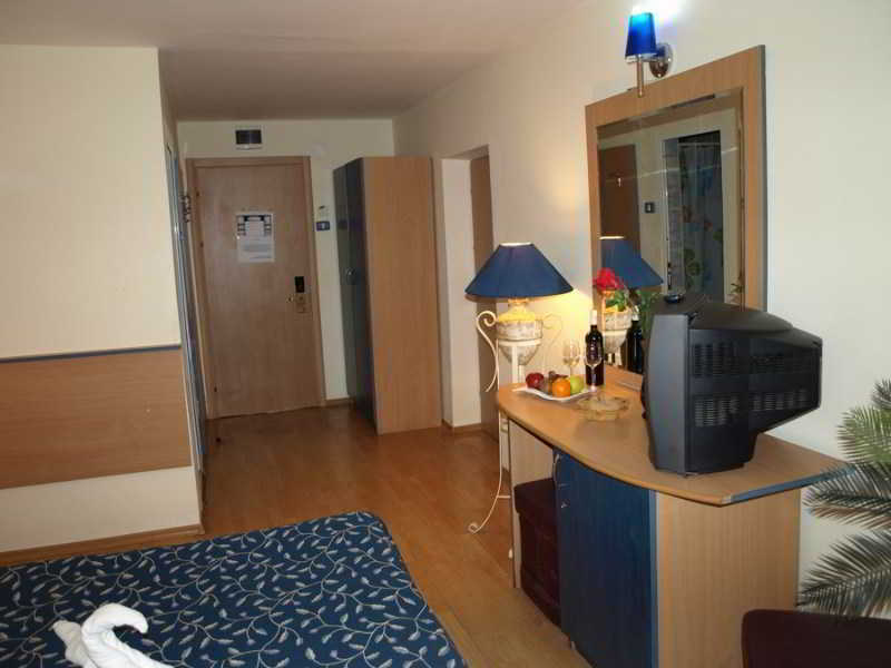 Voila Mamaia Hotel Ngoại thất bức ảnh