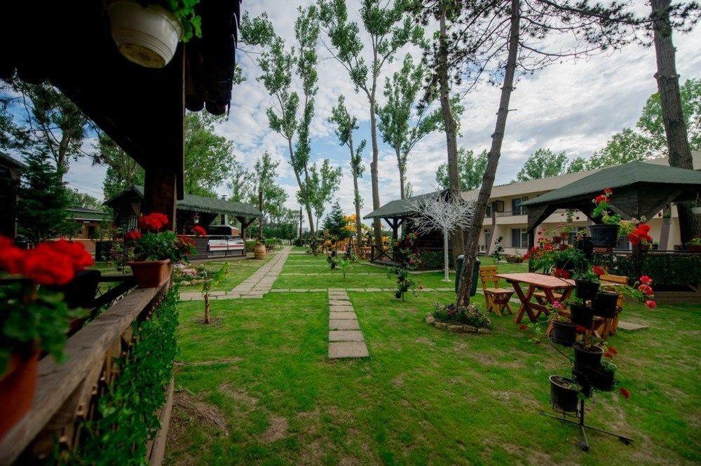 Voila Mamaia Hotel Ngoại thất bức ảnh