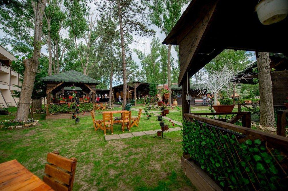 Voila Mamaia Hotel Ngoại thất bức ảnh