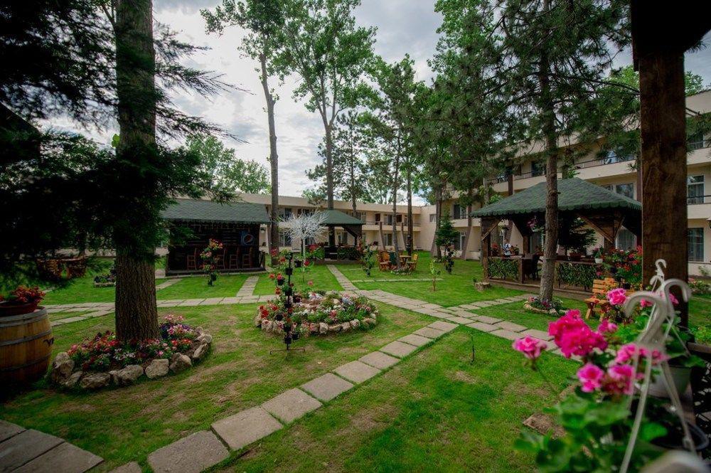Voila Mamaia Hotel Ngoại thất bức ảnh