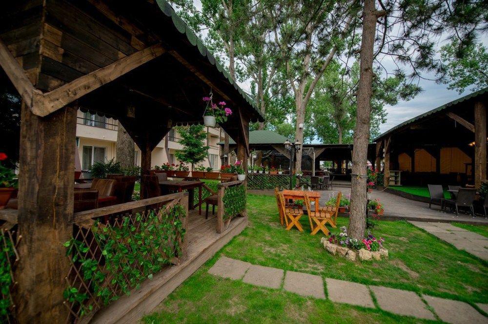 Voila Mamaia Hotel Ngoại thất bức ảnh