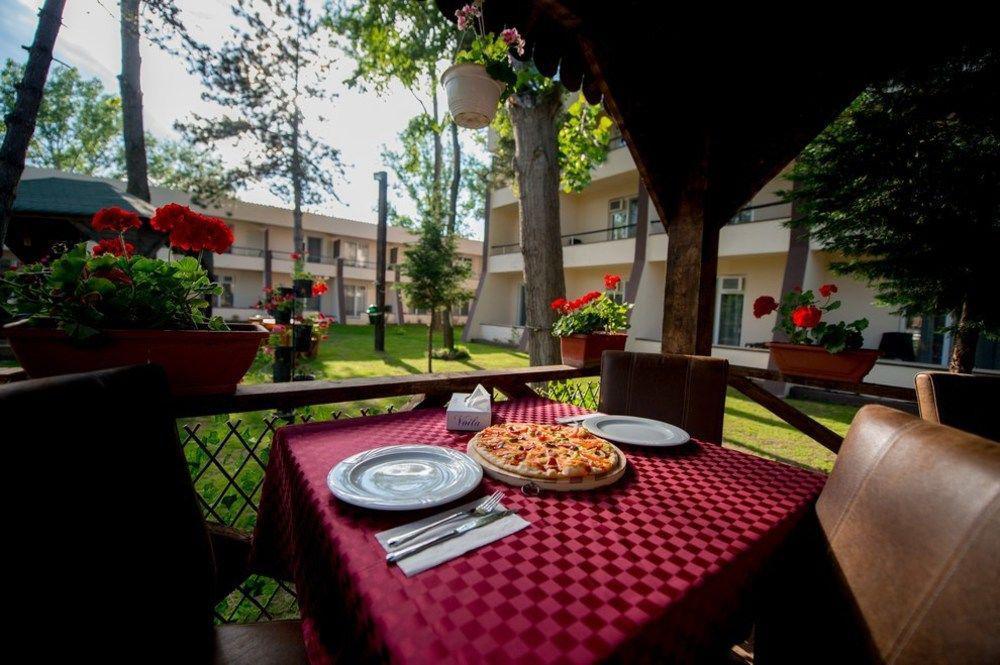 Voila Mamaia Hotel Ngoại thất bức ảnh