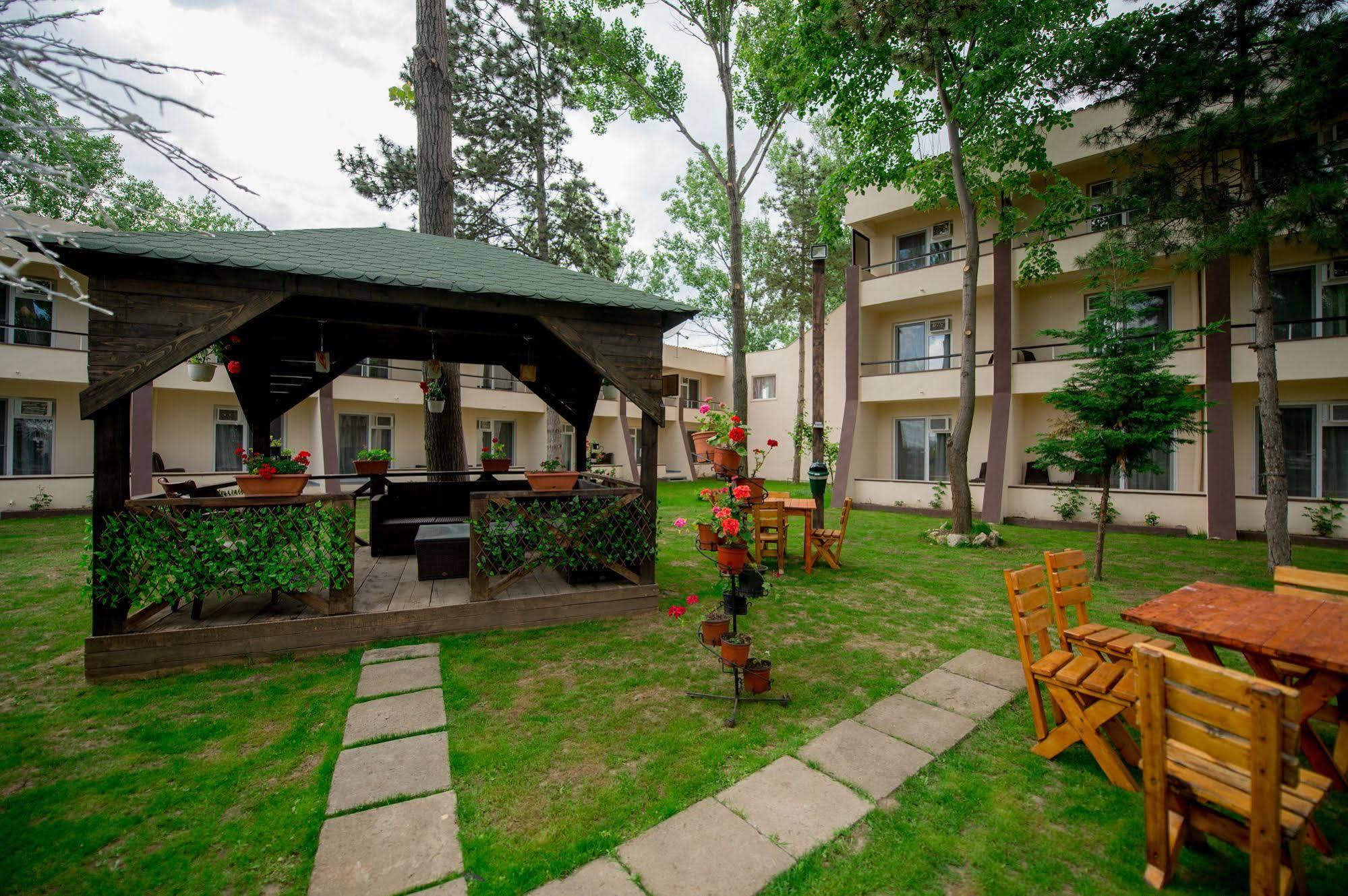 Voila Mamaia Hotel Ngoại thất bức ảnh